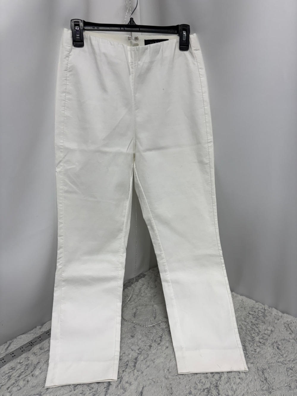 Rag & Bone pocketless White pants. Size 8